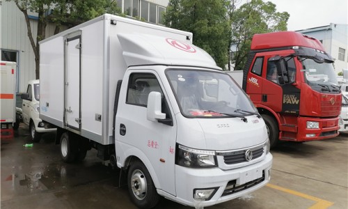 東風途逸柴油冷藏車 