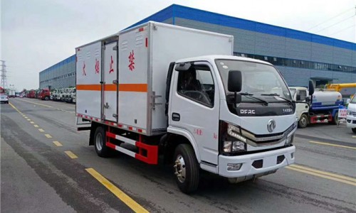 國(guó)六東風(fēng)小多利卡氣瓶運(yùn)輸車 