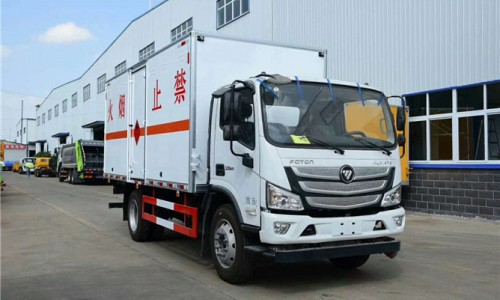 5.15米危險品廂式運輸車 