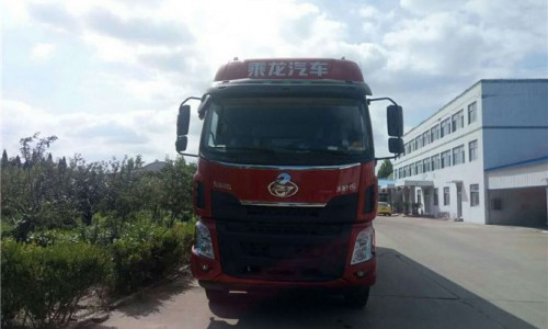 東風柳汽腐蝕性物品運輸車 