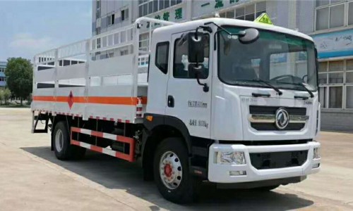 東風多利卡D9氣瓶運輸車 
