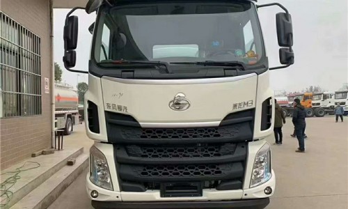 12立方柳汽乘龍運油車 