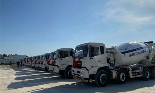 12立方LNG東風天龍攪拌車 