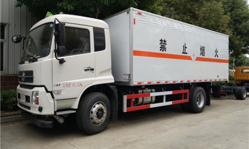 東風天錦有毒物品廂式運輸車 