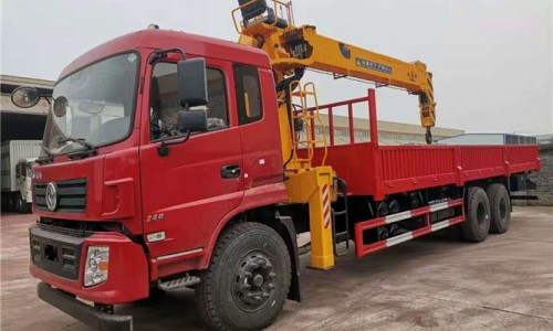 12噸四節臂東風240馬力隨車吊 
