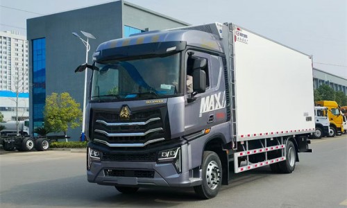6.8米豪沃 MAX冷藏車 