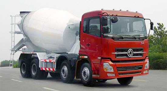 東風天龍前四后八混凝土攪拌運輸車 
