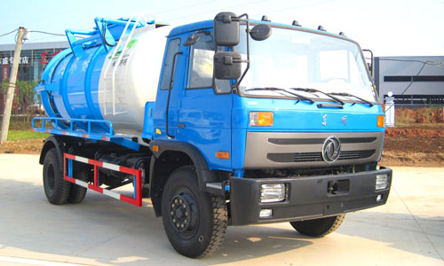 東風145吸污車 