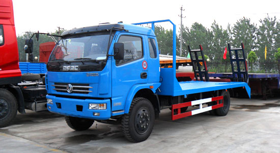 東風多利卡平板運輸車 