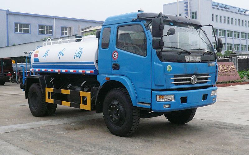 東風多利卡灑水車 