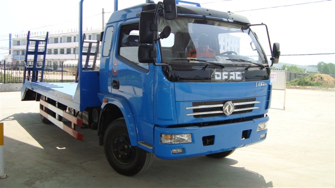 東風多利卡平板運輸車 