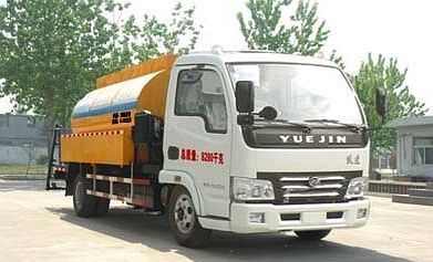 躍進瀝青灑布車  