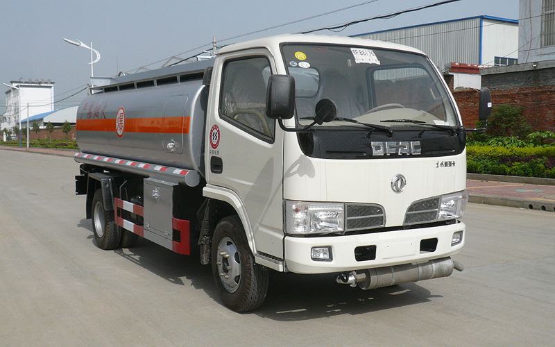 東風(fēng)福瑞卡加油車 