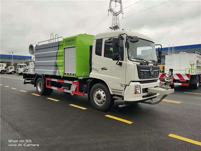 12立方東風多利卡D9抑塵車 